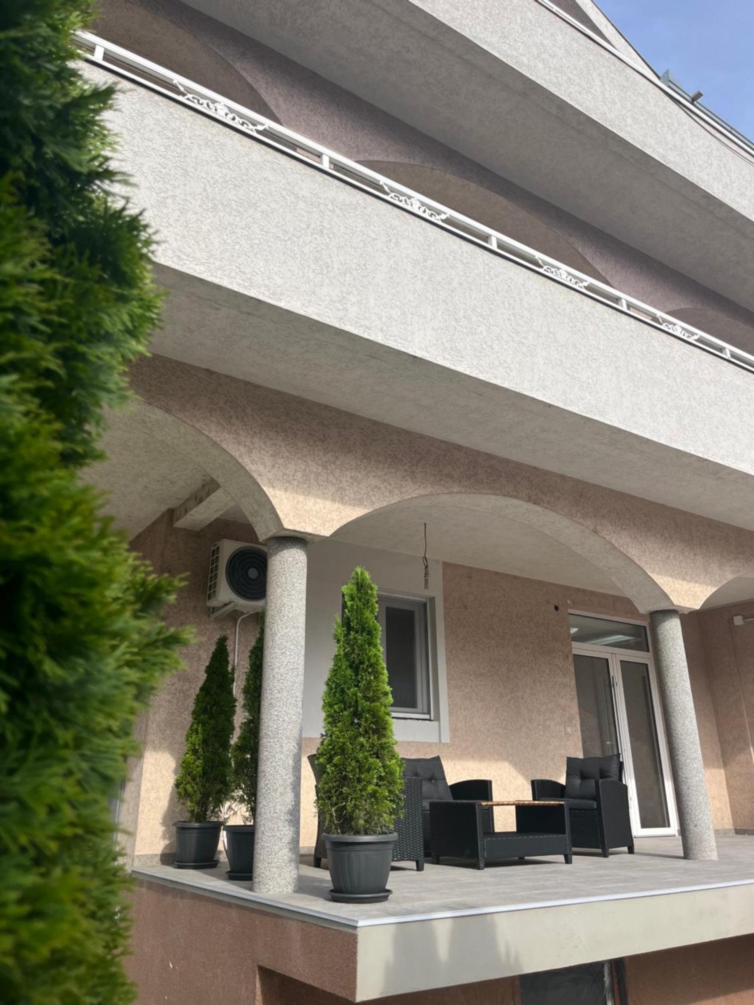 Beoair Apartments Surčin エクステリア 写真