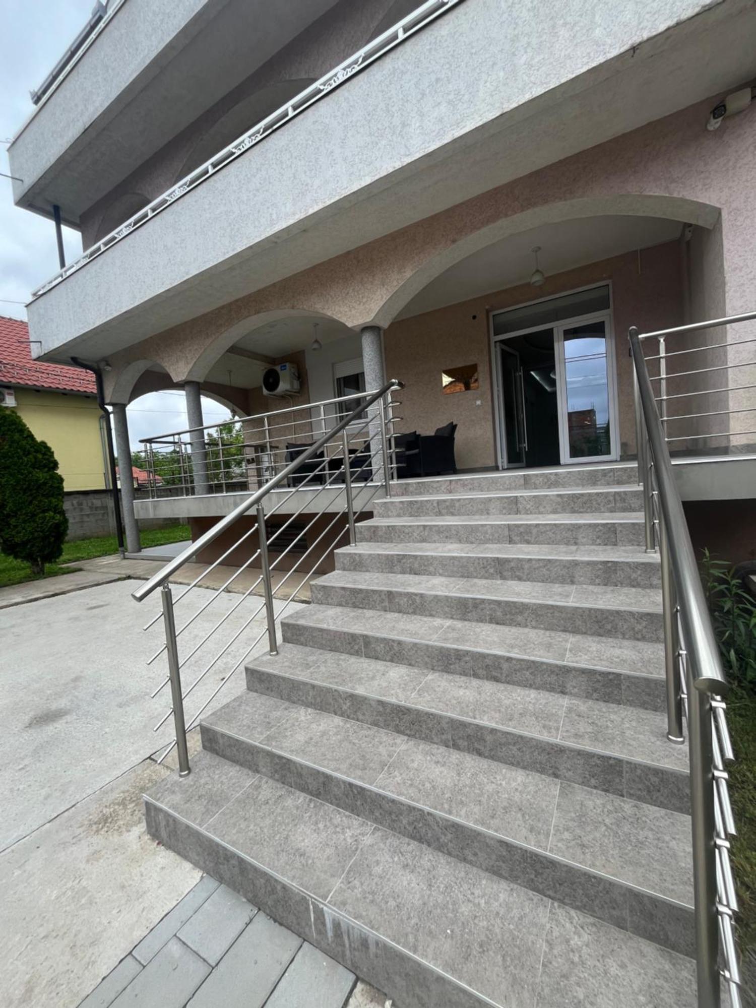Beoair Apartments Surčin エクステリア 写真
