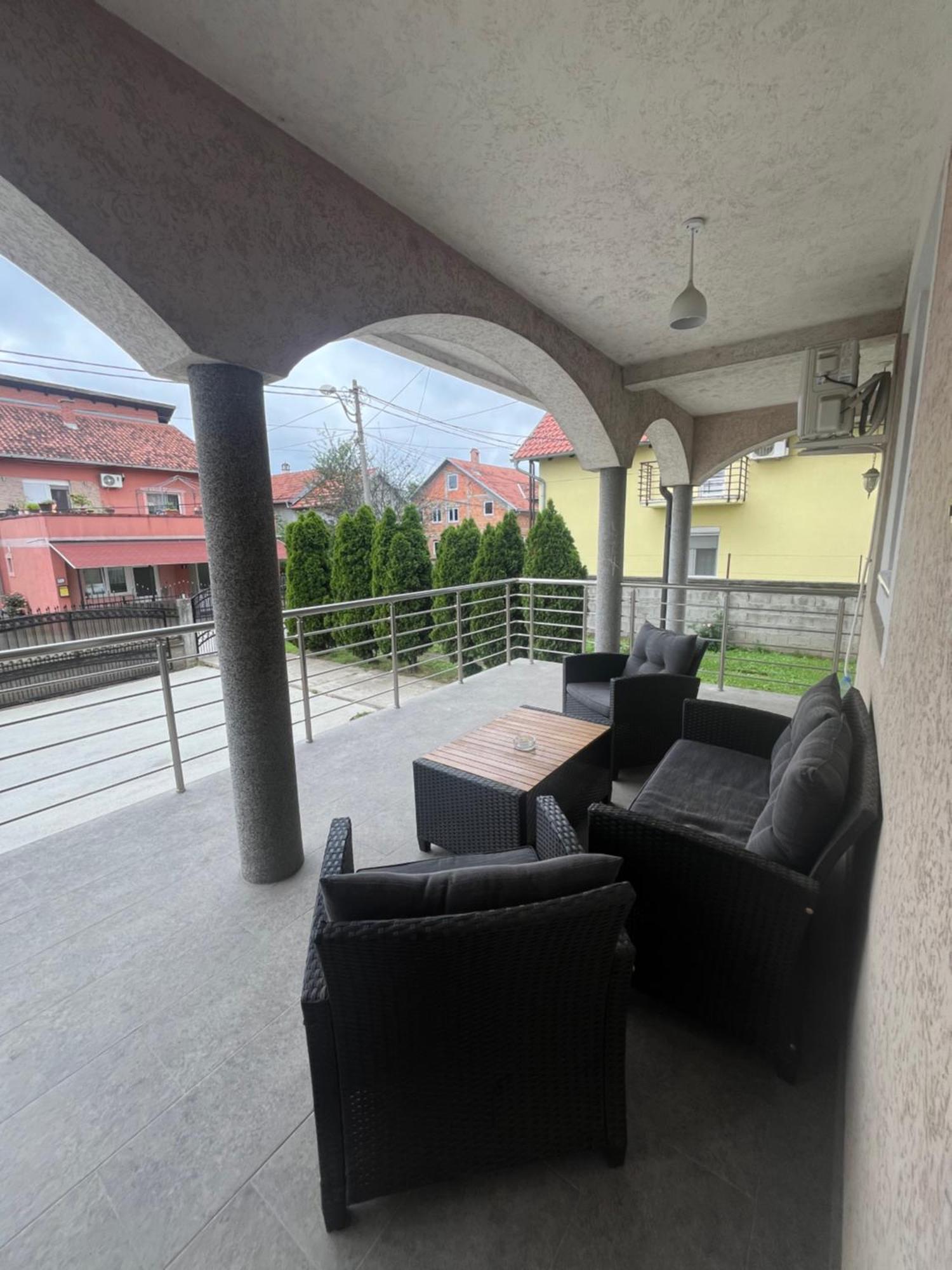 Beoair Apartments Surčin エクステリア 写真